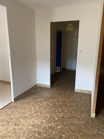 Immeuble
        
        - 300 m² 137 500 € *