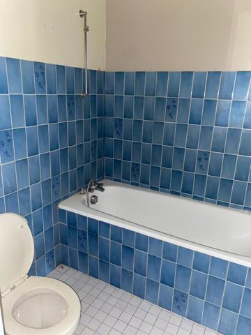 Immeuble
        
        - 300 m² 137 500 € *