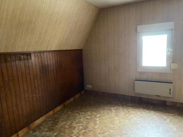 Immeuble
        
        - 300 m² 137 500 € *