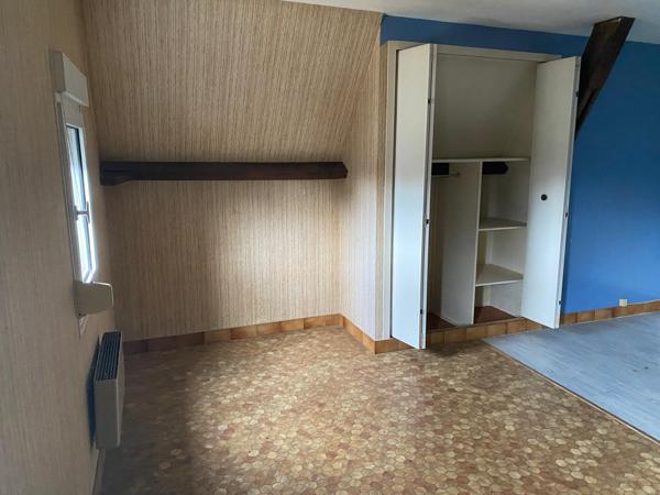 Immeuble
        
        - 300 m² 137 500 € *