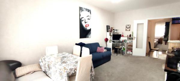 Vente                                                      Appartement
                        
                     2 pièces                      64 m2                     à Nice