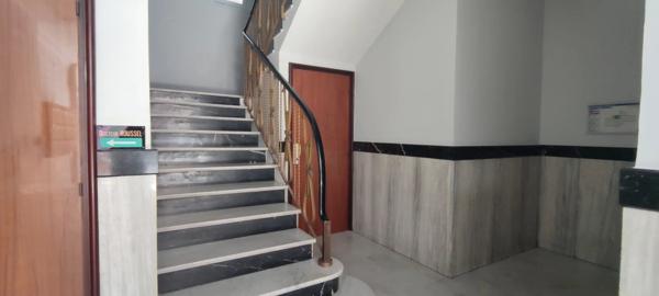 Vente                                                      Appartement
                        
                     2 pièces                      64 m2                     à Nice
