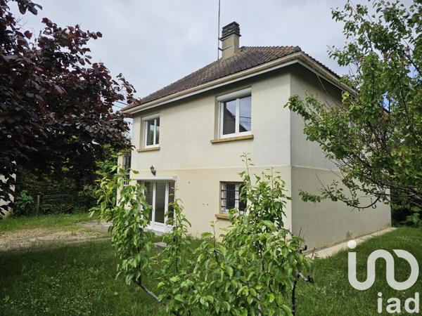 Maison 4 pièces de 92 m² à Rosoy (89100)