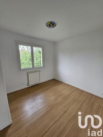 Maison 4 pièces de 92 m² à Rosoy (89100)