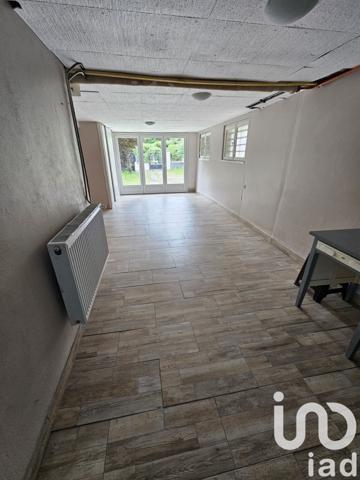 Maison 4 pièces de 92 m² à Rosoy (89100)