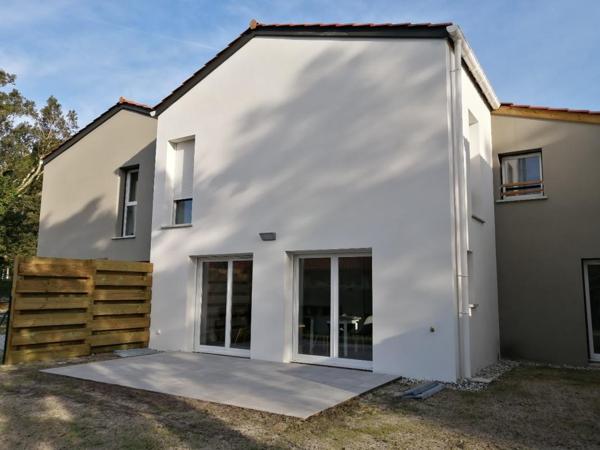 MAISON A LOUER MEUBLEE A L'ANNEE MESSANGES