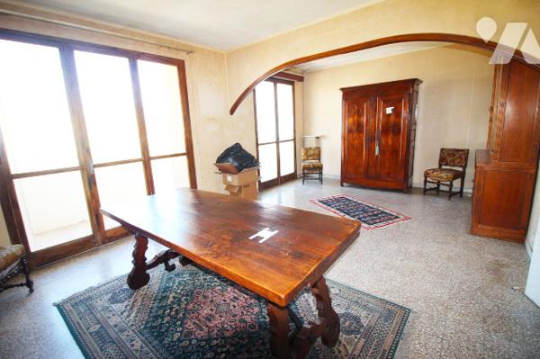 Appartement très agréable T4/5 de 83m2 (Carrez) dans le quartier Bonneveine (8e)