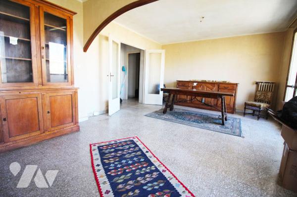 Appartement très agréable T4/5 de 83m2 (Carrez) dans le quartier Bonneveine (8e)