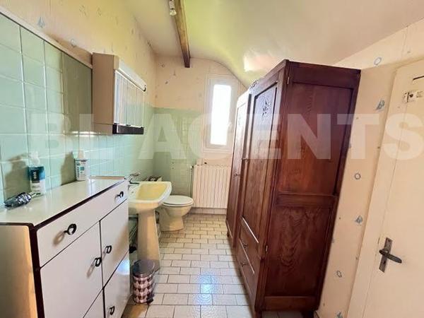  Maison rénovée avec confort moderne – Saint-Julien-du-Sault