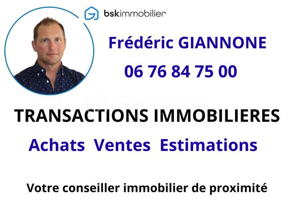 TERRASSE - VÉRANDA  - CUISINE - CHAMBRE - CLIMATISATION - STATIONNEMENT
Frédéric GIANNONE vous propose :

Situé à La-Seyne-Sur-Mer en rez-de-chaussée, cet appartement bénéficie d'un emplacement idéal, à proximité immédiate du centre-ville et des commerces.
Au sein d'une toute petite copropriété sans charges, cet appartement de 42m² est composé d'un séjour lumineux de 19m² (véranda chauffée), d'une cuisine fonctionnelle de 13m², d'une chambre de 10m², d'une salle d'eau et WC séparé. 
Vous profiterez également d'une terrasse privative de 22m² exposée SUD.

Idéal pour une personne seule, un couple, ou un investissement locatif.

Une opportunité à découvrir rapidement !