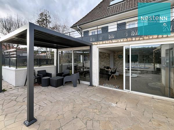 Saint-Romain-Le-Puy - Maison 250 m² - 4 chambres - piscine - salle de cinéma