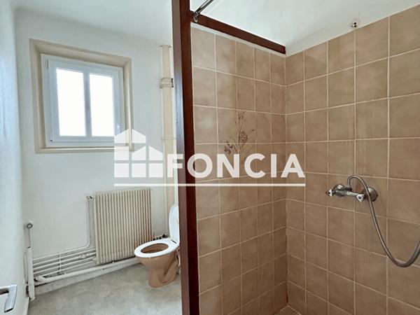 Location Appartement 2 pièces 39.7 m² - 14 PL. GENERAL DE GAULLE Vernon 27200