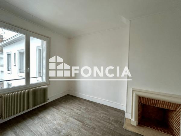 Location Appartement 2 pièces 39.7 m² - 14 PL. GENERAL DE GAULLE Vernon 27200