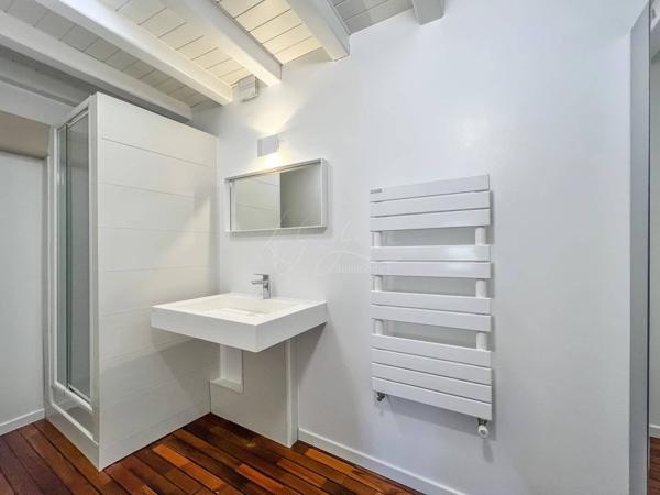 La jolie maison dans la prairie