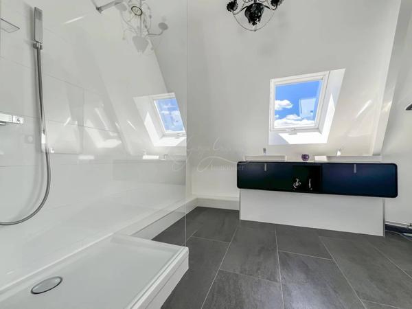 La jolie maison dans la prairie