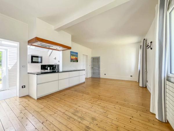 La jolie maison dans la prairie