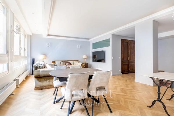 Appartement – 78m² – Paris 8ème