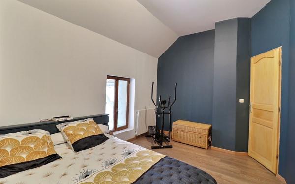 Maison à vendre    7 pièces •  Creys-Mépieu