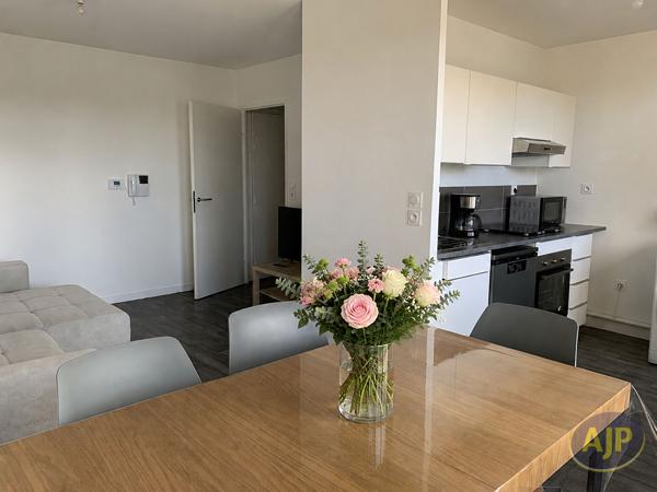 Appartement à vendre Saint Sebastien Sur Loire - 3 pièces, 64m² avec 2 chambre(s) à 215 000€ - AJP Immobilier Saint-Sébastien-sur-Loire
