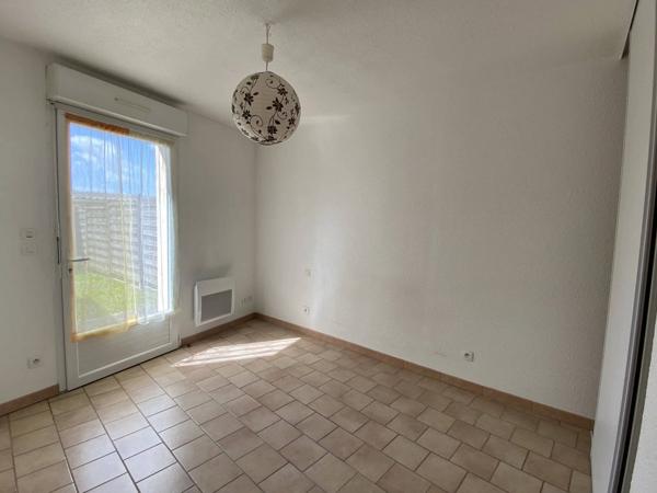 Appartement Type 2 RIVE -DROITE