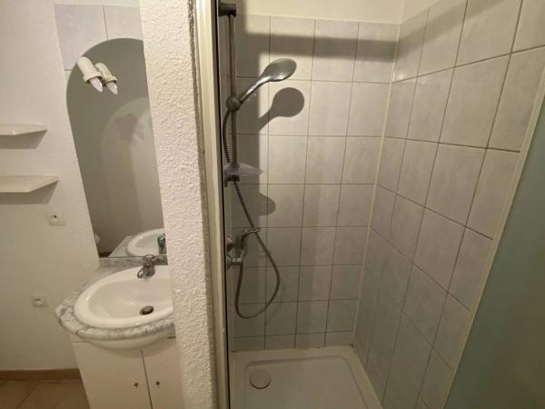 Appartement Type 2 RIVE -DROITE