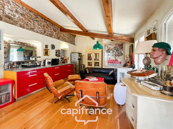 Maison à vendre 6 pièces HYERES (83) - Charme de l'ancien - 4 chambres - 200m2 habitables - Piscine - possibilité 2 appartements.