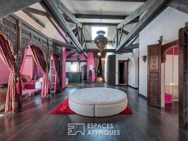 Demeure bourgeoise contemporaine avec tennis et piscine