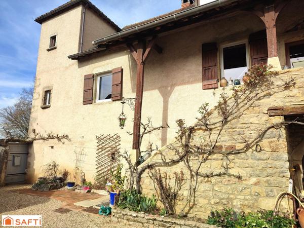 Belle demeure familiale de caractère 200 m2 - 5 chambres. dépendances.