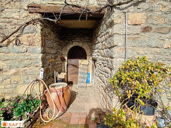 Belle demeure familiale de caractère 200 m2 - 5 chambres. dépendances.