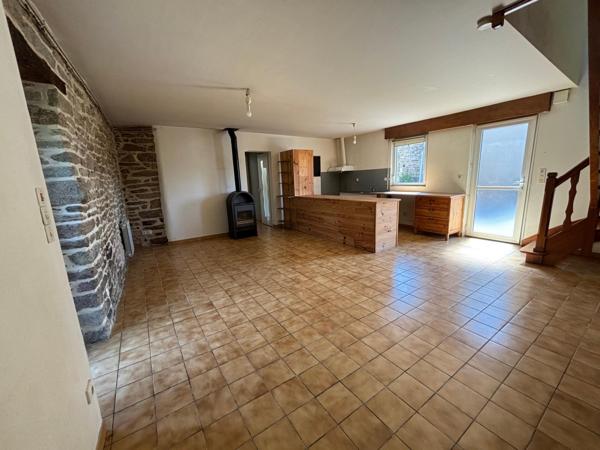 Maison à Questembert, 56230 - 5 pièces 102m²