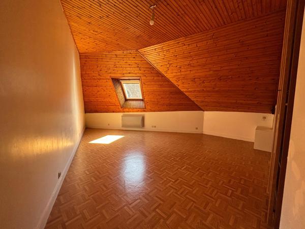 Maison à Questembert, 56230 - 5 pièces 102m²