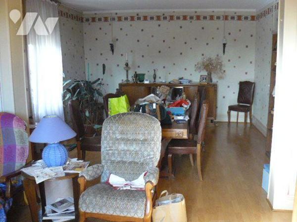 Immeuble à vendre à Rambervillers (88700) dans les Vosges (88)

Immeuble proposé à la vente s...