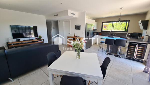 Maison contemporaine plain pied avec piscine Aussonne