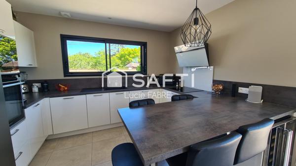 Maison contemporaine plain pied avec piscine Aussonne
