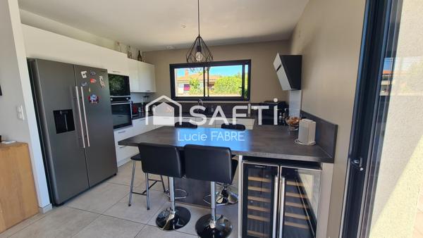 Maison contemporaine plain pied avec piscine Aussonne