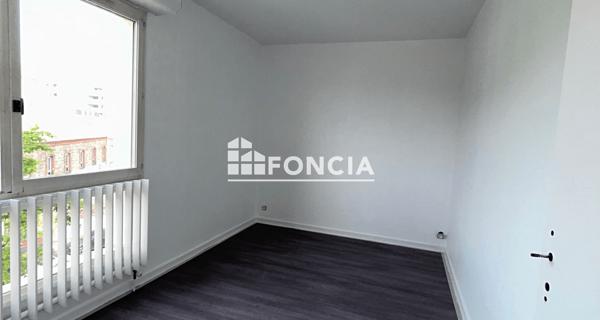 Location Appartement 3 pièces 74.7 m² - Roanne 42300