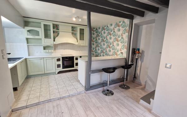 Maison à louer    4 pièces •  Courtomer