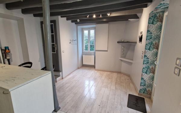 Maison à louer    4 pièces •  Courtomer