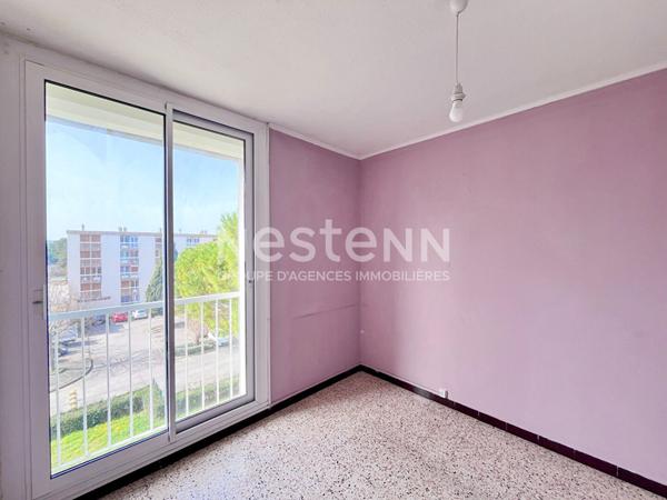 Appartement Marignane de type 4 d'environ 74m² avec balcon et cave privative