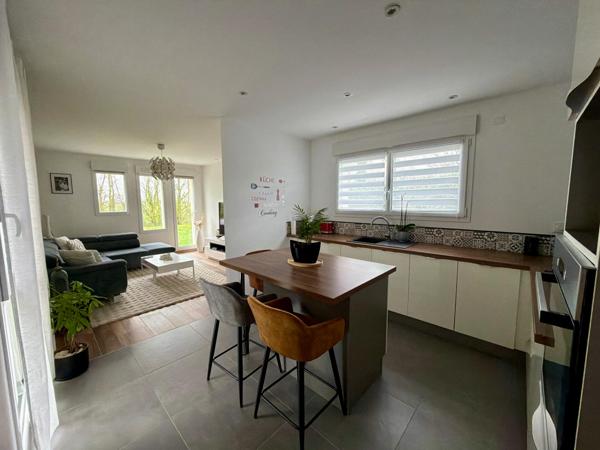 Pavillon de plain-pied intégral 3 chambres et bureau sur terrain de 660m2