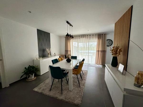 Pavillon de plain-pied intégral 3 chambres et bureau sur terrain de 660m2