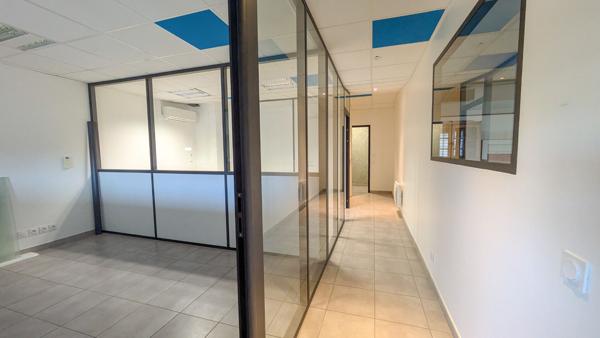 Bureaux 209 m² , Bourg de peage Bureaux 209 m² , Bourg de peage