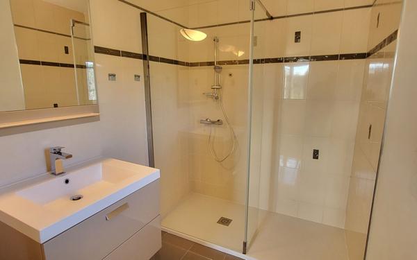 Appartement à louer    2 pièces •  Les Salelles