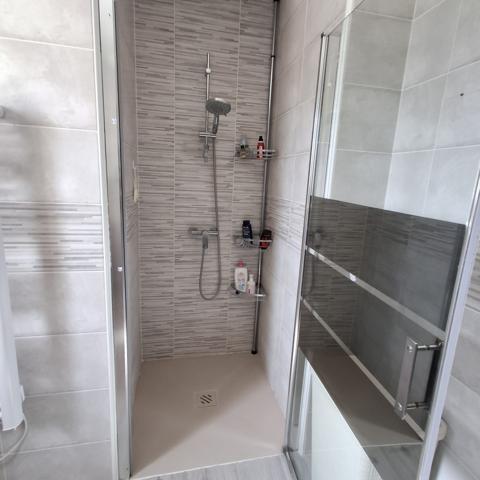 MAISON DE 2022 PLAIN-PIED AVEC PISCINE - GARAGE - TERRAIN CLOS