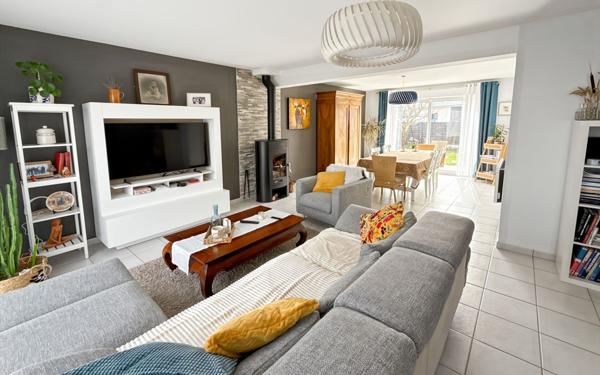 Maison à vendre    6 pièces • 140 m2 Saint-Denis-en-Val