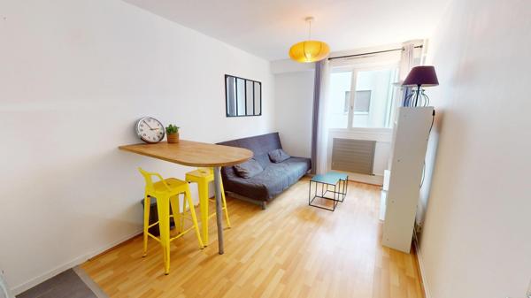Secteur Foch / Saint Pothin studio 23m² bon état