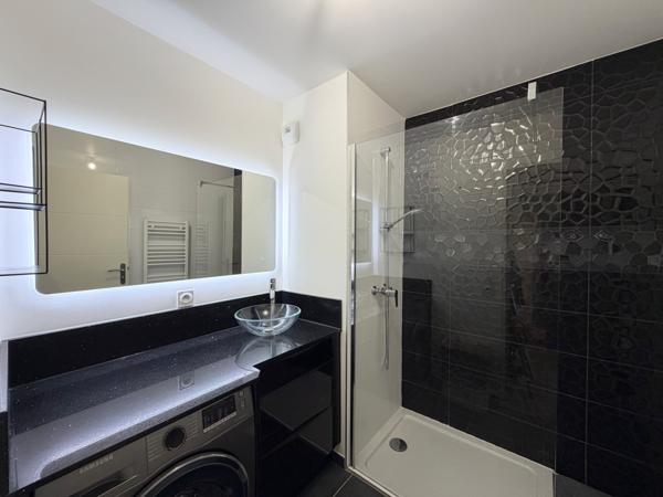 Cognin (73160) Superbe appartement T3 avec une vue dégagée magnifique - environnement calme et verdoyant - Cognin 73160