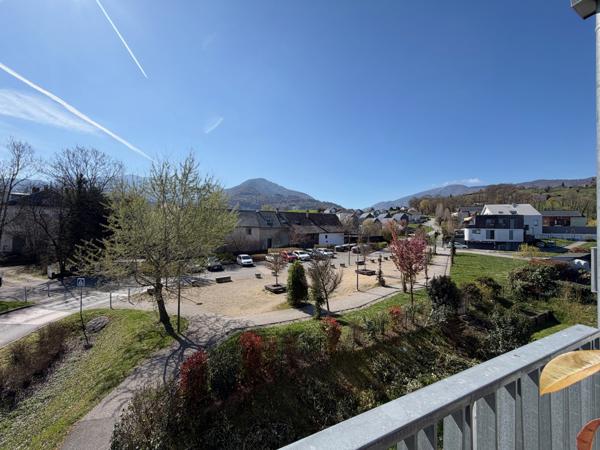 Cognin (73160) Superbe appartement T3 avec une vue dégagée magnifique - environnement calme et verdoyant - Cognin 73160