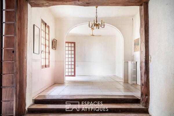 Maison de caractère avec jardin et terrasse en centre ville