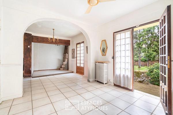 Maison de caractère avec jardin et terrasse en centre ville